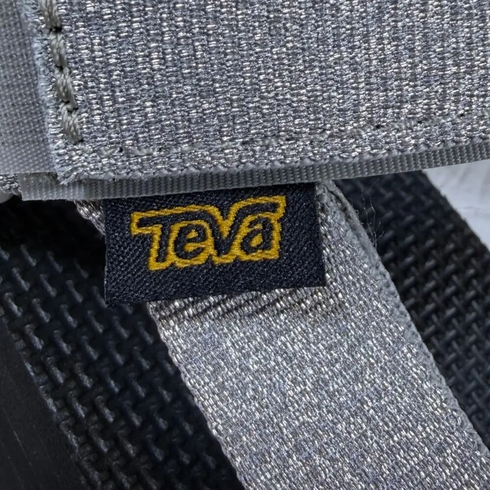 Teva Women 8 Silver Black Universal Metallic Strap Outdoor Sport Sandals Shoes